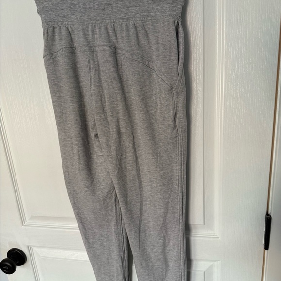 Lululemon Athletica Light Gray Sweatpants - Picture 5 of 6